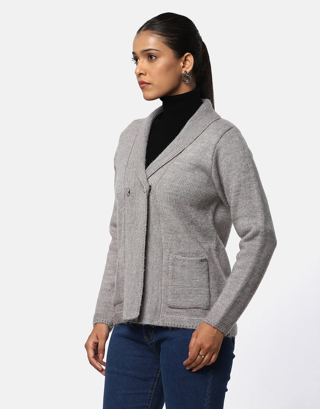 Women Knitted Collar Neck Single Breasted Designer Shrug